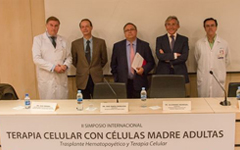 Los expertos reunidos en el simposio internacional sobre terapia celular.
